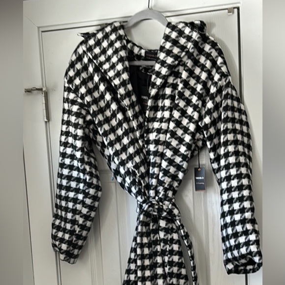 Forever 21 Houndstooth coat - Picture 7 of 10